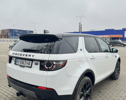 Белый Ленд Ровер Discovery Sport, объемом двигателя 2 л и пробегом 193 тыс. км за 18499 $, фото 8 на Automoto.ua