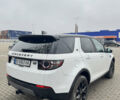 Белый Ленд Ровер Discovery Sport, объемом двигателя 2 л и пробегом 193 тыс. км за 18499 $, фото 8 на Automoto.ua