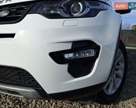 Белый Ленд Ровер Discovery Sport, объемом двигателя 2 л и пробегом 210 тыс. км за 16999 $, фото 13 на Automoto.ua