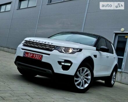 Белый Ленд Ровер Discovery Sport, объемом двигателя 2 л и пробегом 132 тыс. км за 21450 $, фото 11 на Automoto.ua