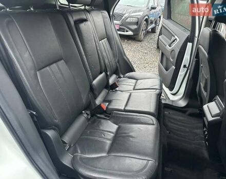 Белый Ленд Ровер Discovery Sport, объемом двигателя 2 л и пробегом 142 тыс. км за 11900 $, фото 22 на Automoto.ua