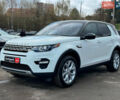 Белый Ленд Ровер Discovery Sport, объемом двигателя 2 л и пробегом 132 тыс. км за 22340 $, фото 1 на Automoto.ua