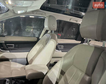 Белый Ленд Ровер Discovery Sport, объемом двигателя 2 л и пробегом 114 тыс. км за 16200 $, фото 9 на Automoto.ua
