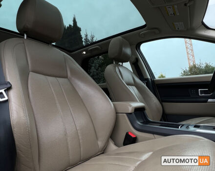 Білий Ленд Ровер Discovery Sport, об'ємом двигуна 2 л та пробігом 86 тис. км за 21800 $, фото 9 на Automoto.ua