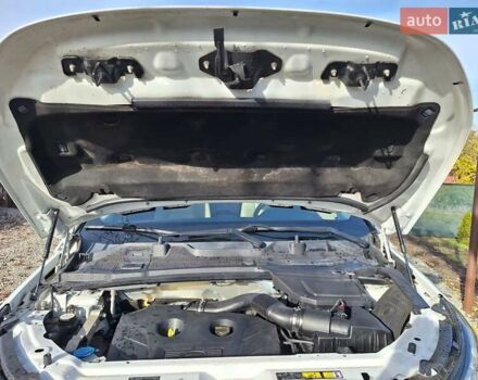 Белый Ленд Ровер Discovery Sport, объемом двигателя 2 л и пробегом 210 тыс. км за 16999 $, фото 42 на Automoto.ua