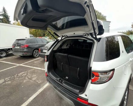 Ленд Ровер Discovery Sport 2017 в Дубно на Automoto.ua Белый Ленд Ровер Discovery Sport, объемом двигателя 2 л и пробегом 166 тыс. км за 17000 $, фото 26 на Automoto.ua