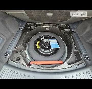 Білий Ленд Ровер Discovery Sport, об'ємом двигуна 2 л та пробігом 155 тис. км за 19000 $, фото 29 на Automoto.ua