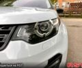 Білий Ленд Ровер Discovery Sport, об'ємом двигуна 2 л та пробігом 88 тис. км за 26300 $, фото 13 на Automoto.ua