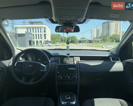 Белый Ленд Ровер Discovery Sport, объемом двигателя 2 л и пробегом 134 тыс. км за 22200 $, фото 7 на Automoto.ua