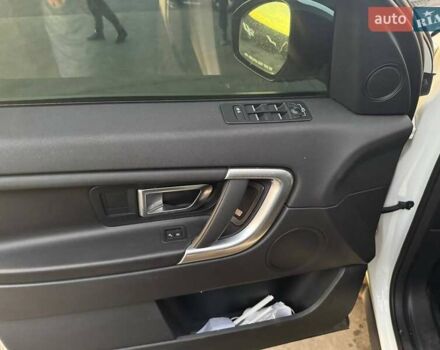 Белый Ленд Ровер Discovery Sport, объемом двигателя 2 л и пробегом 152 тыс. км за 16500 $, фото 8 на Automoto.ua