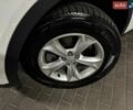 Белый Ленд Ровер Discovery Sport, объемом двигателя 2 л и пробегом 155 тыс. км за 19000 $, фото 5 на Automoto.ua