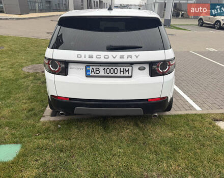 Белый Ленд Ровер Discovery Sport, объемом двигателя 2 л и пробегом 93 тыс. км за 22500 $, фото 5 на Automoto.ua