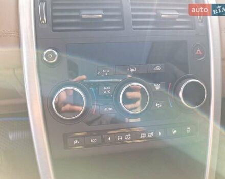 Белый Ленд Ровер Discovery Sport, объемом двигателя 2 л и пробегом 210 тыс. км за 16999 $, фото 35 на Automoto.ua
