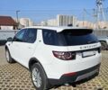 Белый Ленд Ровер Discovery Sport, объемом двигателя 2 л и пробегом 92 тыс. км за 20100 $, фото 5 на Automoto.ua