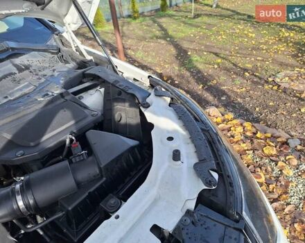 Белый Ленд Ровер Discovery Sport, объемом двигателя 2 л и пробегом 210 тыс. км за 16999 $, фото 44 на Automoto.ua