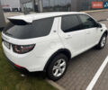 Белый Ленд Ровер Discovery Sport, объемом двигателя 2 л и пробегом 93 тыс. км за 22500 $, фото 19 на Automoto.ua