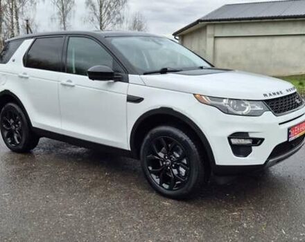 Білий Ленд Ровер Discovery Sport, об'ємом двигуна 2 л та пробігом 70 тис. км за 18300 $, фото 8 на Automoto.ua