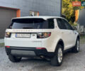 Белый Ленд Ровер Discovery Sport, объемом двигателя 2 л и пробегом 85 тыс. км за 20900 $, фото 2 на Automoto.ua
