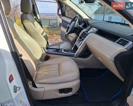 Белый Ленд Ровер Discovery Sport, объемом двигателя 2 л и пробегом 210 тыс. км за 16999 $, фото 27 на Automoto.ua