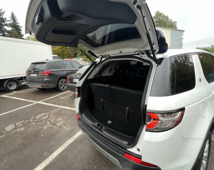Ленд Ровер Discovery Sport 2017 в Дубно на Automoto.ua Белый Ленд Ровер Discovery Sport, объемом двигателя 2 л и пробегом 166 тыс. км за 17000 $, фото 27 на Automoto.ua