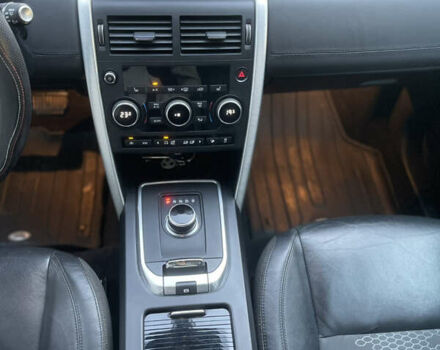 Белый Ленд Ровер Discovery Sport, объемом двигателя 2 л и пробегом 85 тыс. км за 20900 $, фото 18 на Automoto.ua