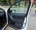 Белый Ленд Ровер Discovery Sport, объемом двигателя 2 л и пробегом 135 тыс. км за 14900 $, фото 28 на Automoto.ua