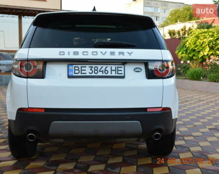 Белый Ленд Ровер Discovery Sport, объемом двигателя 2 л и пробегом 84 тыс. км за 20200 $, фото 4 на Automoto.ua