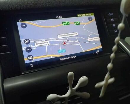 Білий Ленд Ровер Discovery Sport, об'ємом двигуна 2 л та пробігом 155 тис. км за 19000 $, фото 34 на Automoto.ua