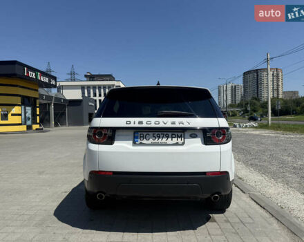 Белый Ленд Ровер Discovery Sport, объемом двигателя 2 л и пробегом 134 тыс. км за 22200 $, фото 4 на Automoto.ua