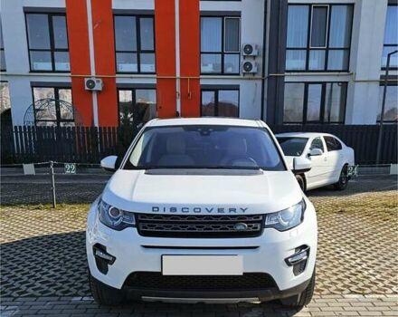 Белый Ленд Ровер Discovery Sport, объемом двигателя 2 л и пробегом 92 тыс. км за 20100 $, фото 1 на Automoto.ua