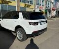 Белый Ленд Ровер Discovery Sport, объемом двигателя 2 л и пробегом 145 тыс. км за 21500 $, фото 5 на Automoto.ua