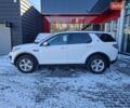 Белый Ленд Ровер Discovery Sport, объемом двигателя 2 л и пробегом 166 тыс. км за 19900 $, фото 6 на Automoto.ua