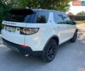 Белый Ленд Ровер Discovery Sport, объемом двигателя 2 л и пробегом 146 тыс. км за 18999 $, фото 7 на Automoto.ua