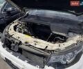 Білий Ленд Ровер Discovery Sport, об'ємом двигуна 2 л та пробігом 152 тис. км за 9900 $, фото 6 на Automoto.ua