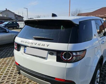 Белый Ленд Ровер Discovery Sport, объемом двигателя 2 л и пробегом 92 тыс. км за 20100 $, фото 4 на Automoto.ua