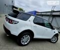 Белый Ленд Ровер Discovery Sport, объемом двигателя 2 л и пробегом 132 тыс. км за 21450 $, фото 37 на Automoto.ua