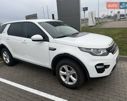 Белый Ленд Ровер Discovery Sport, объемом двигателя 2 л и пробегом 93 тыс. км за 22500 $, фото 12 на Automoto.ua