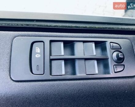 Белый Ленд Ровер Discovery Sport, объемом двигателя 2 л и пробегом 193 тыс. км за 18900 $, фото 19 на Automoto.ua