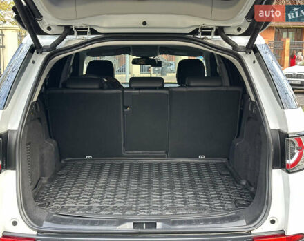 Білий Ленд Ровер Discovery Sport, об'ємом двигуна 2 л та пробігом 137 тис. км за 24900 $, фото 13 на Automoto.ua