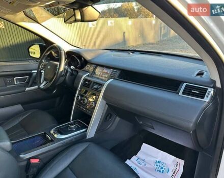Белый Ленд Ровер Discovery Sport, объемом двигателя 2 л и пробегом 124 тыс. км за 17450 $, фото 22 на Automoto.ua