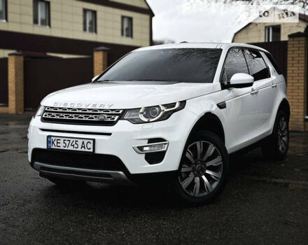 Белый Ленд Ровер Discovery Sport, объемом двигателя 2 л и пробегом 49 тыс. км за 31999 $, фото 5 на Automoto.ua