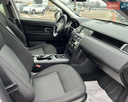 Белый Ленд Ровер Discovery Sport, объемом двигателя 2 л и пробегом 159 тыс. км за 19800 $, фото 8 на Automoto.ua