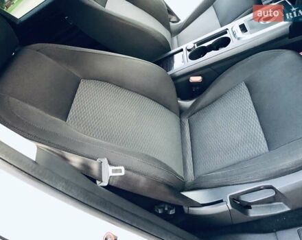 Белый Ленд Ровер Discovery Sport, объемом двигателя 2 л и пробегом 193 тыс. км за 18900 $, фото 49 на Automoto.ua