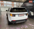 Белый Ленд Ровер Discovery Sport, объемом двигателя 2 л и пробегом 220 тыс. км за 23900 $, фото 6 на Automoto.ua