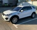 Белый Ленд Ровер Discovery Sport, объемом двигателя 2 л и пробегом 142 тыс. км за 17199 $, фото 1 на Automoto.ua