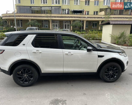 Белый Ленд Ровер Discovery Sport, объемом двигателя 2 л и пробегом 126 тыс. км за 22000 $, фото 8 на Automoto.ua