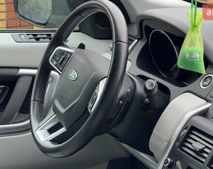 Белый Ленд Ровер Discovery Sport, объемом двигателя 2 л и пробегом 126 тыс. км за 22000 $, фото 16 на Automoto.ua