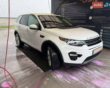 Белый Ленд Ровер Discovery Sport, объемом двигателя 2 л и пробегом 220 тыс. км за 23900 $, фото 13 на Automoto.ua