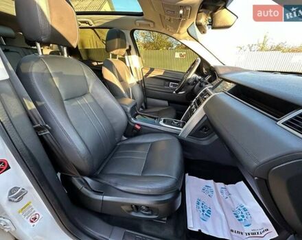 Белый Ленд Ровер Discovery Sport, объемом двигателя 2 л и пробегом 124 тыс. км за 17450 $, фото 23 на Automoto.ua