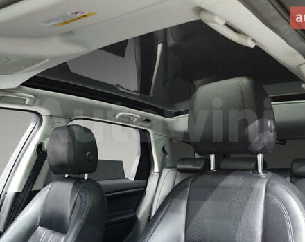 Белый Ленд Ровер Discovery Sport, объемом двигателя 2 л и пробегом 137 тыс. км за 27000 $, фото 9 на Automoto.ua